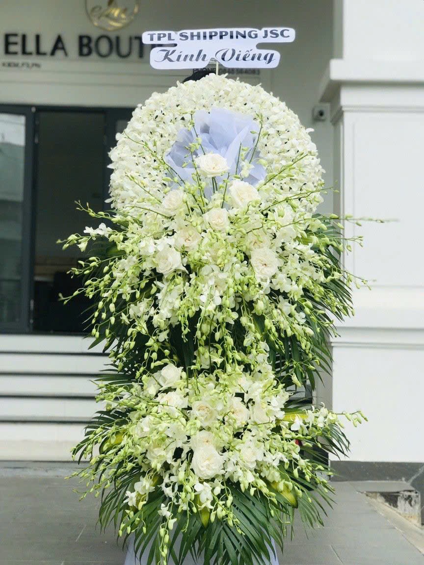 Kệ Hoa Chia Buồn 4